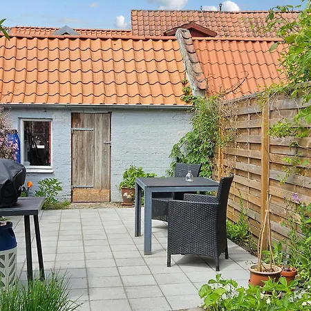 1 Bedroom Lovely In